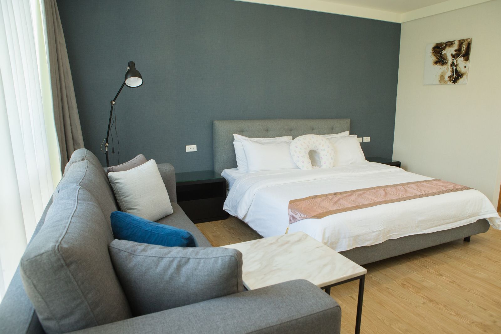 hotel-img